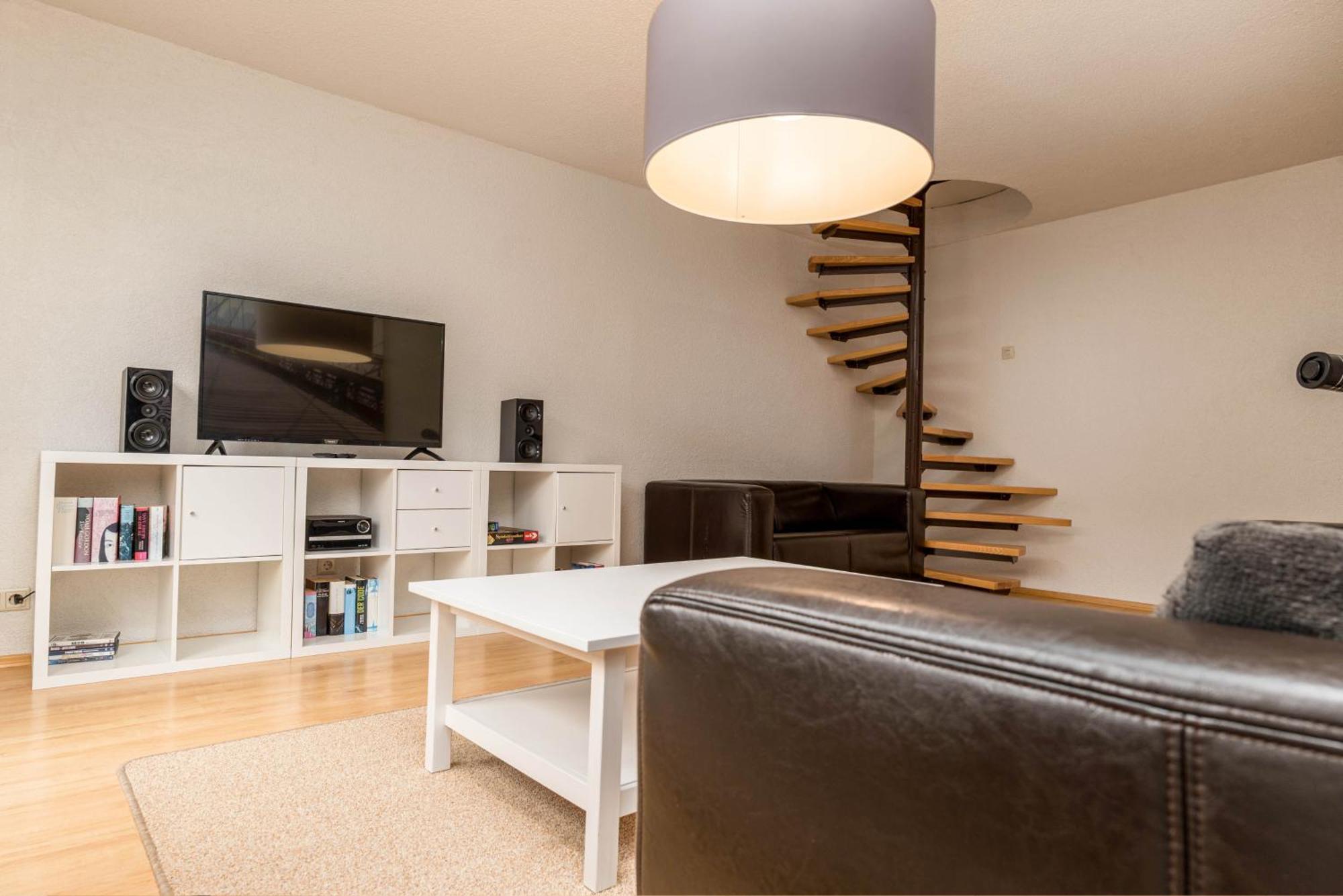 Riesling Appartement For 2 - 4 People - Billiards - Balcony With Mosel View - Parking - Wine Barrel Bar - Fully Equipped Kitchen - Netflix - Waiputv - 3 Km From Cochem * Klotten