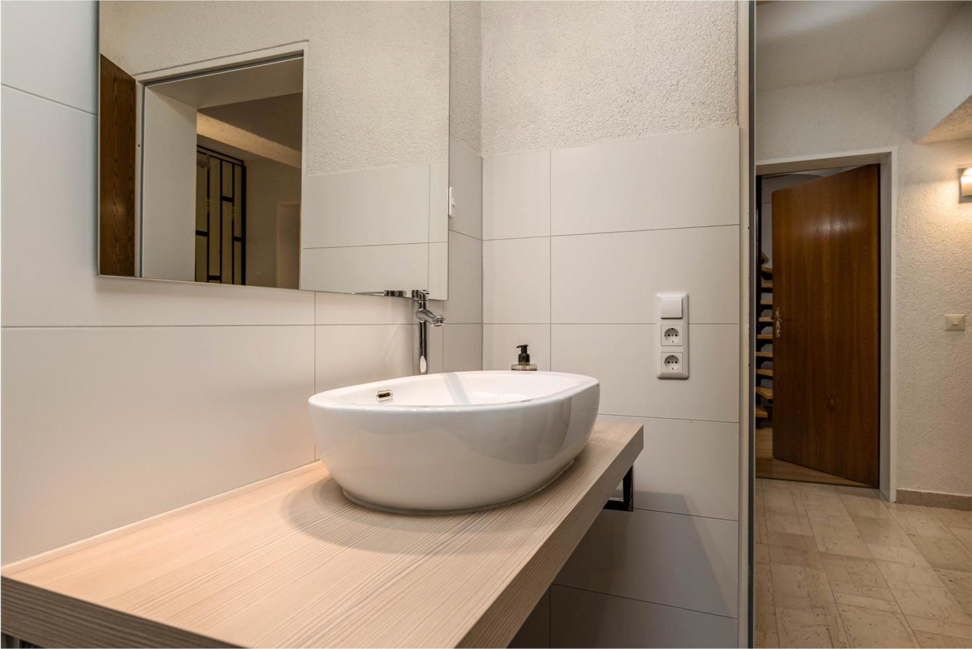 Riesling Appartement For 2 - 4 People - Billiards - Balcony With Mosel View - Parking - Wine Barrel Bar - Fully Equipped Kitchen - Netflix - Waiputv - 3 Km From Cochem Apartment *