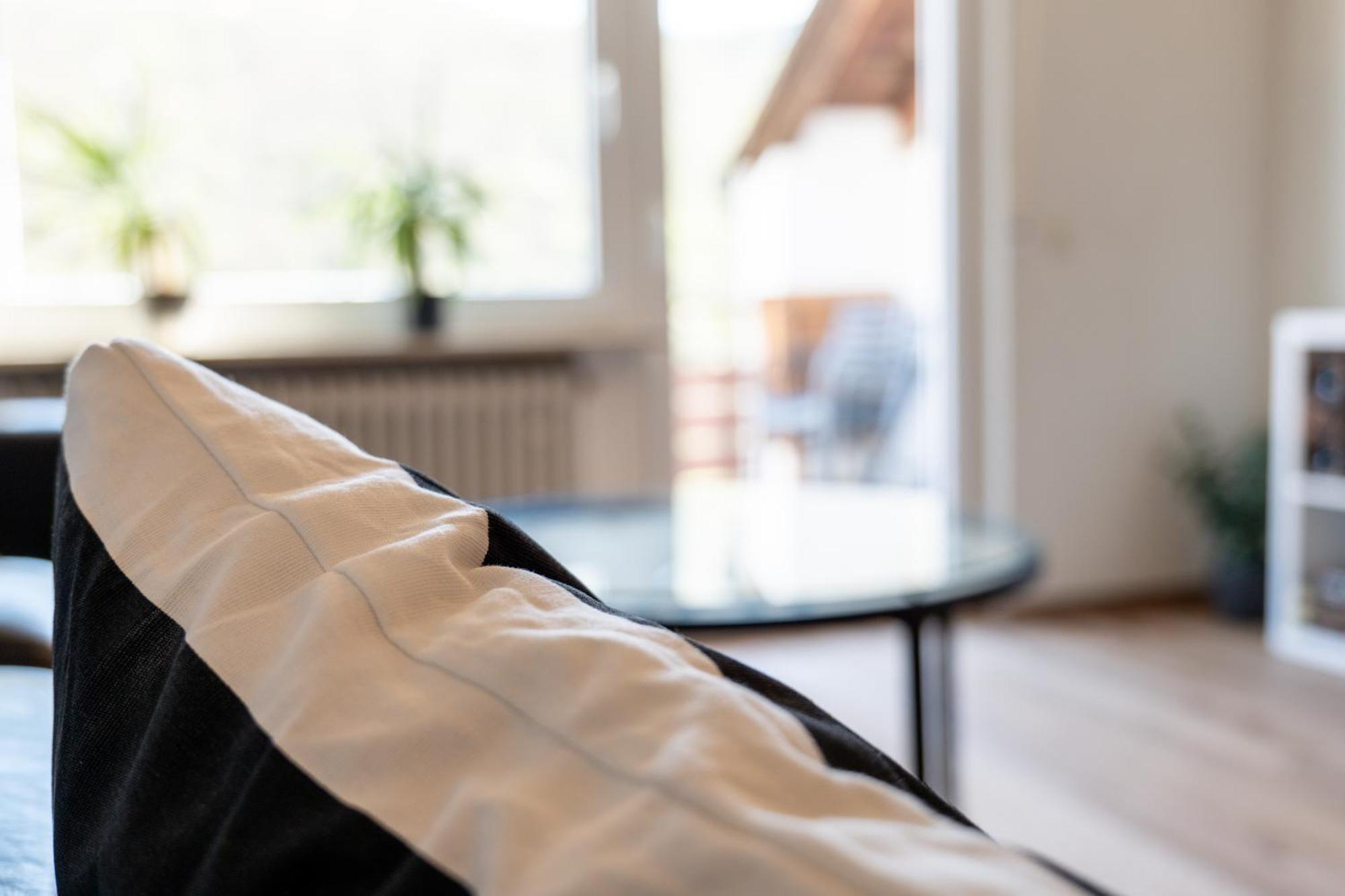 Riesling Appartement For 2 - 4 People - Billiards - Balcony With Mosel View - Parking - Wine Barrel Bar - Fully Equipped Kitchen - Netflix - Waiputv - 3 Km From Cochem Apartment Klotten