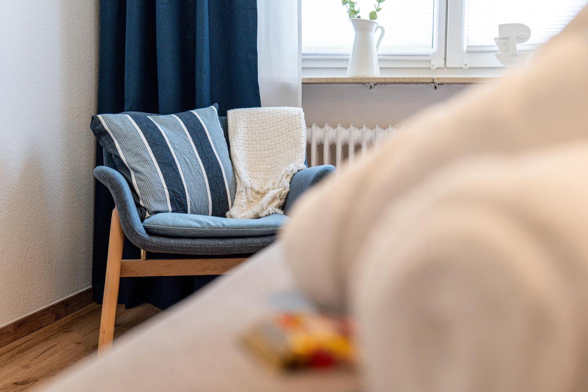Apartment Riesling Appartement For 2 - 4 People - Billiards - Balcony With Mosel View - Parking - Wine Barrel Bar - Fully Equipped Kitchen - Netflix - Waiputv - 3 Km From Cochem *